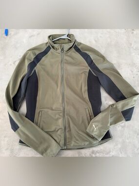 WOMEN Puma Olive and Black Lightweight Dry-Cell Jacket